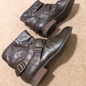 Size 8 Diba London Brown Leather Ankle Boots